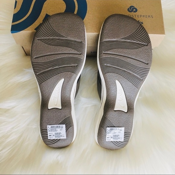 🆕 Clarks Breeze Sea Adjustable Sandals - Picture 8 of 11